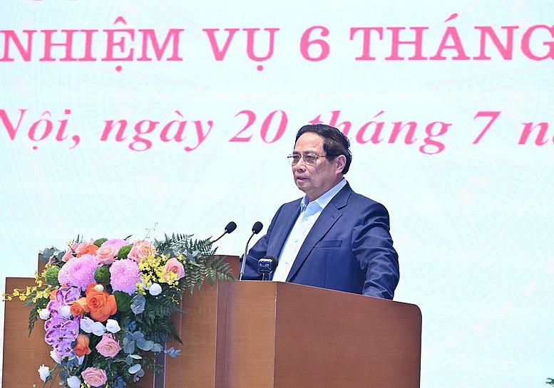 Thủ tướng Phạm Minh Chính yêu cầu đẩy mạnh phát triển Chính phủ số, chính quyền số, công dân số và xã hội số.