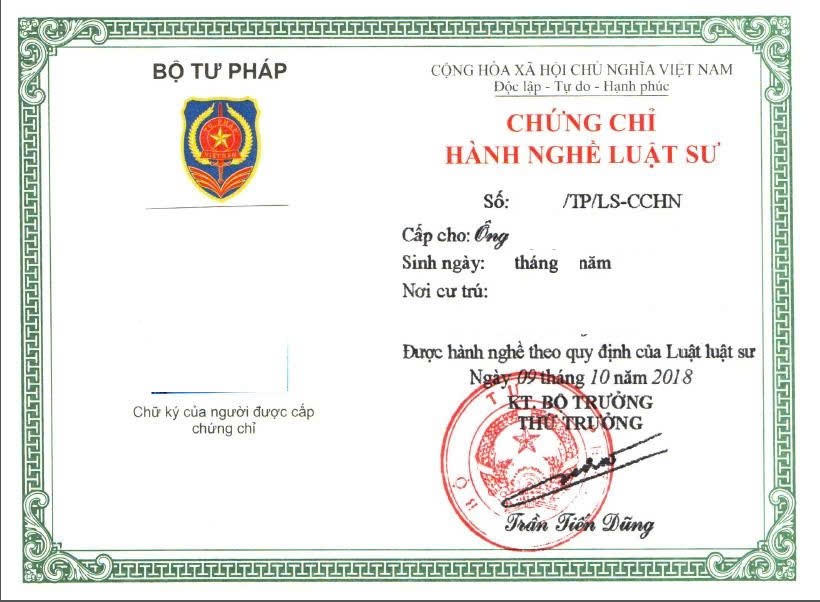 Theo Nghị định 121/2025/NĐ-CP quy định, tới đây Chủ tịch UBND tỉnh có quyền cấp, thu hồi và cấp lại Chứng chỉ hành nghề luật sư. (Ảnh minh họa)