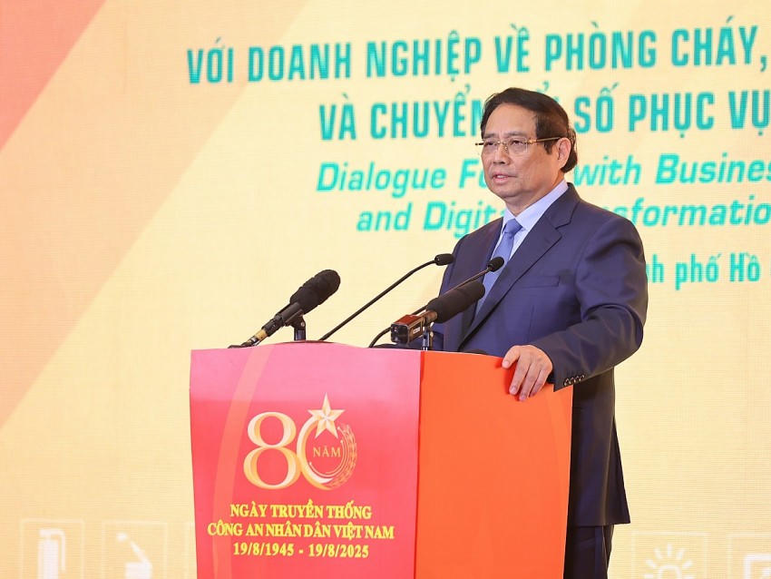 Thủ tướng yêu cầu uyệt đối không "phó mặc", "khoán trắng" cho lực lượng nòng cốt về PCCC