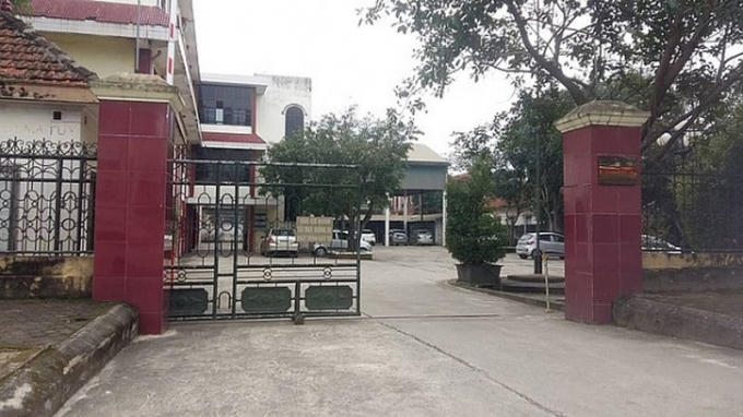 Cục QLTT Nghệ An đ&atilde; tạm đ&igrave;nh chỉ c&ocirc;ng t&aacute;c với 4 c&ocirc;ng chức c&oacute; biểu hiện vi phạm c&ocirc;ng t&aacute;c.