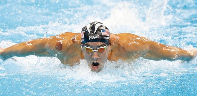 Michael Phelps tạo nên kỳ tích vô tiền khoáng hậu.