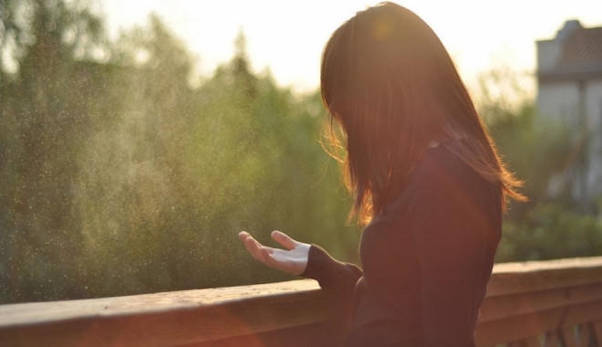 Những ngày đi qua dông bão Ảnh: Internet