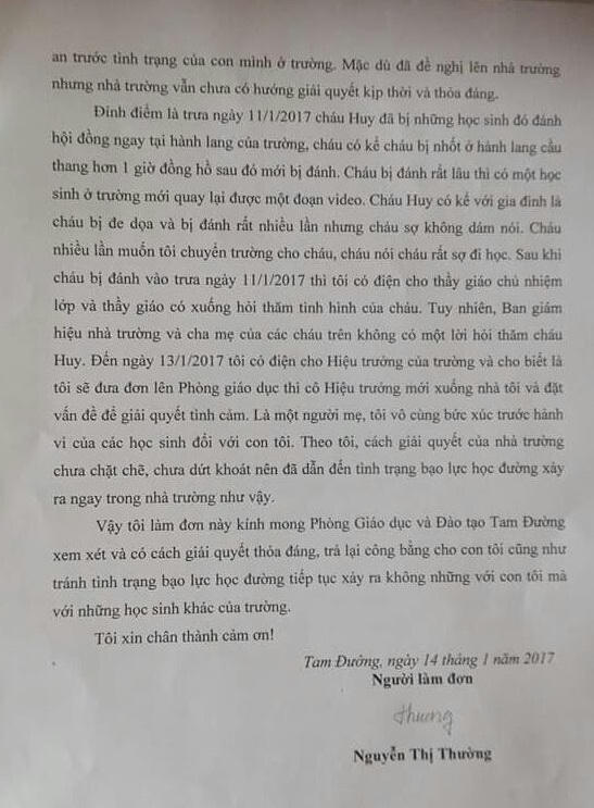 Cộng đồng mạng phẫn nộ với clip nam sinh bị đ&aacute;nh hội đồng ngay trong trường học