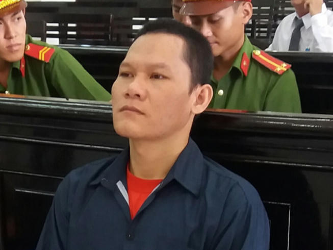 Nguyễn Văn Ba tại tòa. (Ảnh: báo Pháp luật TP HCM)