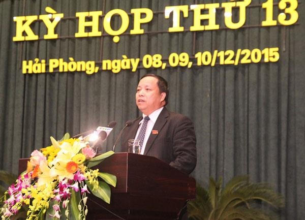 &Ocirc;ng Nguyễn Đ&igrave;nh B&iacute;ch, Ph&oacute; Chủ tịch HĐND TP Hải Ph&ograve;ng ph&aacute;t biểu tại kỳ họp.