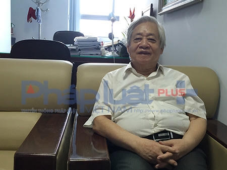 "Nếu mang củ su hào 5 ngàn ra tính với giá 4-5triệu đồng/tháng thì phải trồng biết bao nhiêu củ su hào cho đủ?”. Ảnh: Loan Bảo.