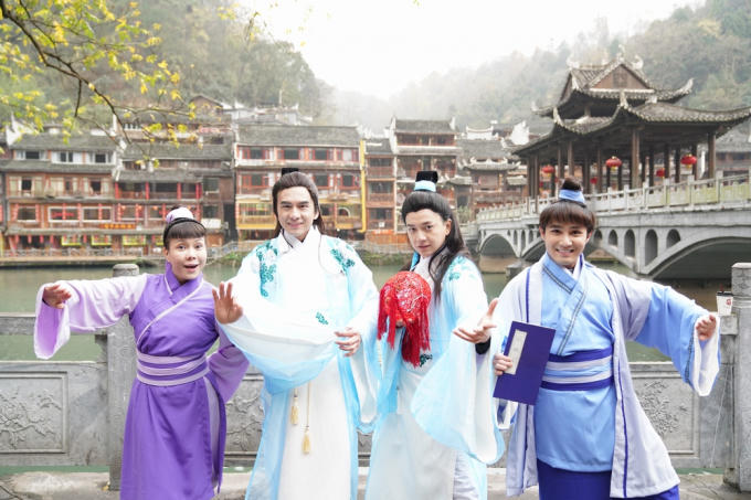 Đan Trường cũng sẽ trình làng album CD với 37 Biển người nhân gian được anh ấp ủ rất lâu.