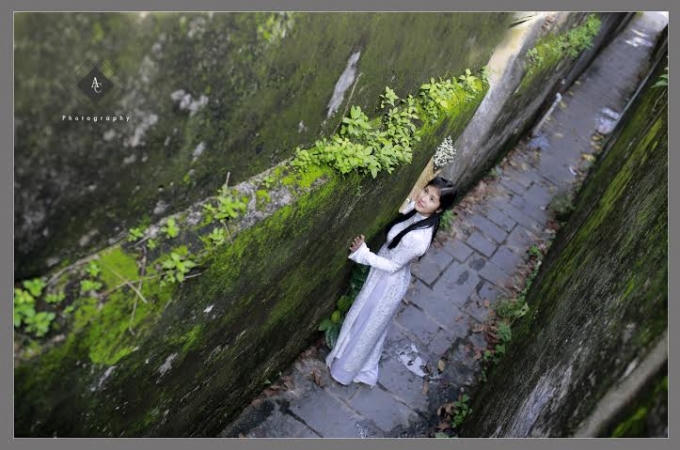 Từng con phố rêu phong cổ kính mê mẩn lòng người.