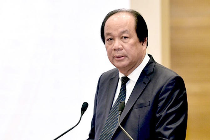 Ông Mai Tiến Dũng - cựu Bộ trưởng, Chủ nhiệm Văn phòng Chính phủ bị đề nghị truy tố tội “Lợi dụng chức vụ, quyền hạn trong khi thi hành công vụ”.