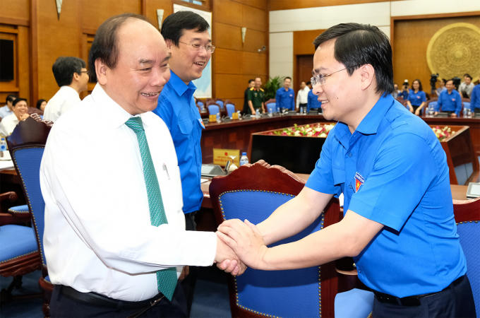 Thủ tướng Nguyễn Xuân Phúc và anh Nguyễn Anh Tuấn, Bí thư Trung ương Đoàn