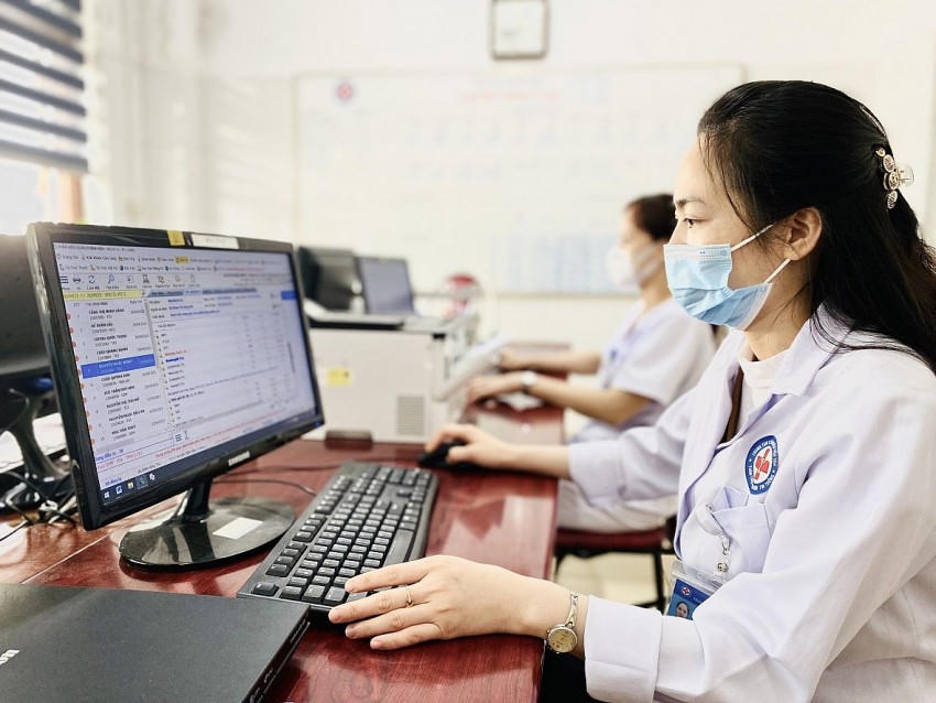 Bộ Y tế chỉ đạo, đôn đốc 100% các bệnh viện trên toàn quốc phải triển khai Bệnh án điện tử. Ảnh minh hoạ.