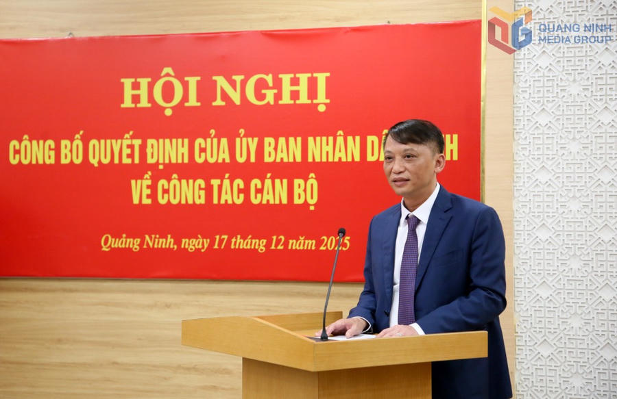 Ông Phạm Đức Thắng, Chánh Văn phòng UBND tỉnh, phát biểu nhận nhiệm vụ