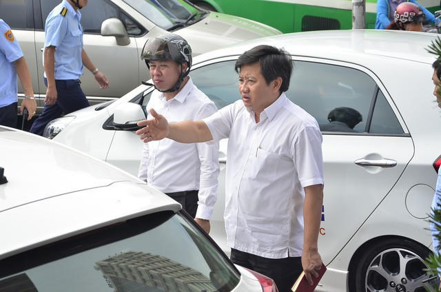 Ông Đoàn Ngọc Hải trong một lần ra quân lập lại trật tự vỉa hè