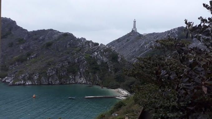 Đèn biển Long Châu- nơi tiền tiêu cửa ngõ Đông Bắc.