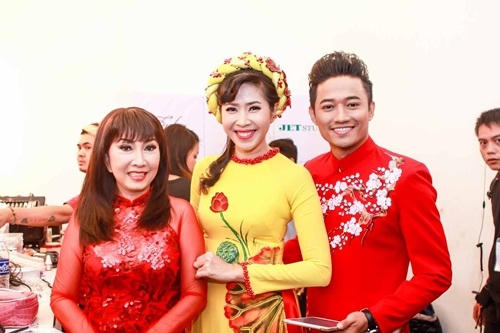 Chia tay Lê Phương, Quý Bình lẻ loi đi quay