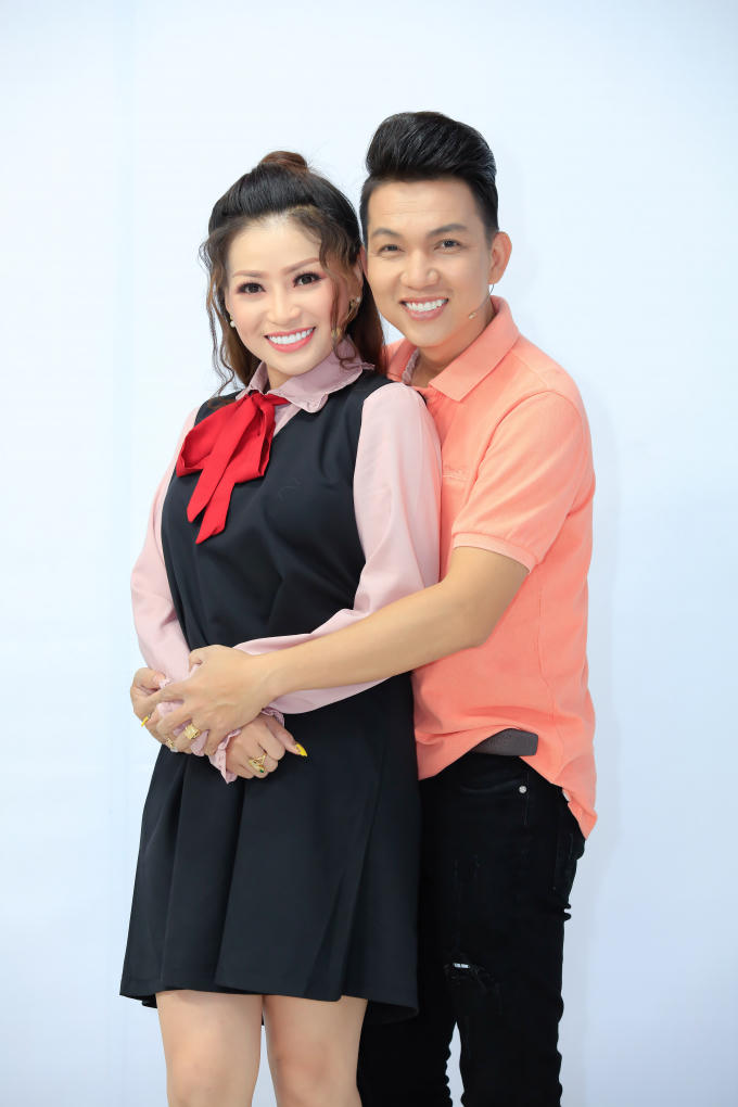 Đạo diễn L&ecirc; Ho&agrave;ng &ldquo;lật tẩy&rdquo; việc Ốc Thanh V&acirc;n sang H&agrave;n Quốc phẫu thuật thẩm mỹ mất 2 tỷ đồng