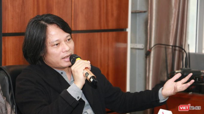 Anh239.
