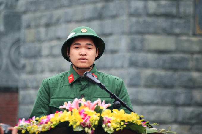 Đại diện tân binh phát biểu