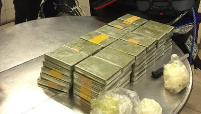 Với tội danh “Vận chuyển trái phép chất ma túy”, bị cáo Phạm Công Giang đã phải nhận mức án tử hình (ảnh minh họa).