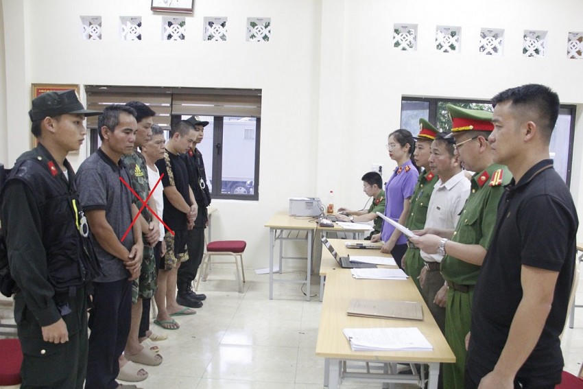 Đến nay, Cơ quan CSĐT Công an tỉnh Sơn La đã khởi tố vụ án, khởi tố 42 bị can trong vụ “Vàng tặc”. (Ảnh: Công an Sơn La).
