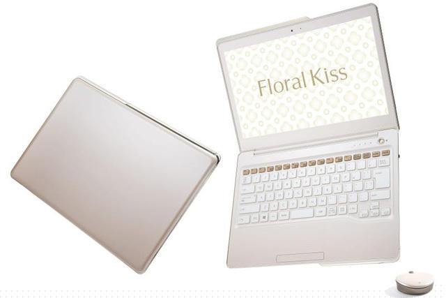 Floral Kiss - Chiếc laptop này hướng tới đối tượng người dùng nữ giới với thiết kế thanh lịch. Đặc biệt, phím nguồn được hoàn thiện bằng ngọc trai và có một viên kim cương giả đính trên phím Caps Lock. Ngoài ra, phần cạnh trên cũng được thiết kế vát để người dùng có thể mở máy dễ hơn, không ảnh hưởng đến móng tay.