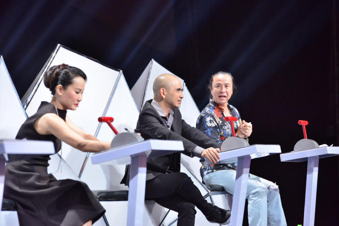 Phận chuyển giới l&agrave;m g&aacute;i