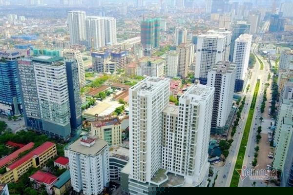 Thị trường bất động sản dư thừa nhà ở cao cấp, giá bán cao, giá nhà ở chưa ổn định, không phản ánh đúng giá trị thực của bất động sản, cũng như không phù hợp với khả năng chi trả của số đông người dân