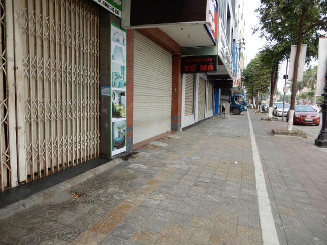 Hầu hết các cửa hàng kinh doanh đều đóng cửa