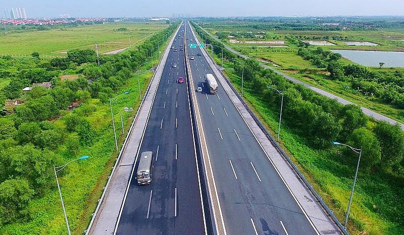Phó Thủ tướng yêu cầu kiểm tra gói thầu ở Bình Phước sau phản ánh của doanh nghiệp.