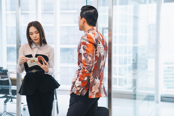 Mỹ T&acirc;m ch&iacute;nh thức tung MV ca kh&uacute;c nhạc phim &ldquo;x&eacute; m&acirc;y&rdquo; nhất trong &ldquo;Chị Trợ L&yacute; Của Anh&rdquo;