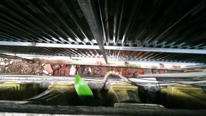Nhìn từ tầng 2 xuống.