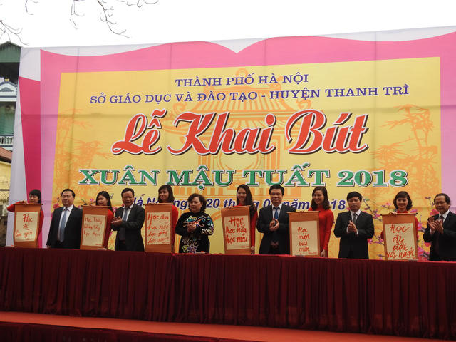 Hà Nội chọn 6 thông điệp để khai bút đầu xuân