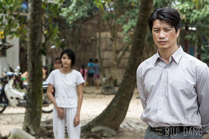 Diễn viên Dustin Nguyen trong phim Dịu dàng. Ảnh: internet.