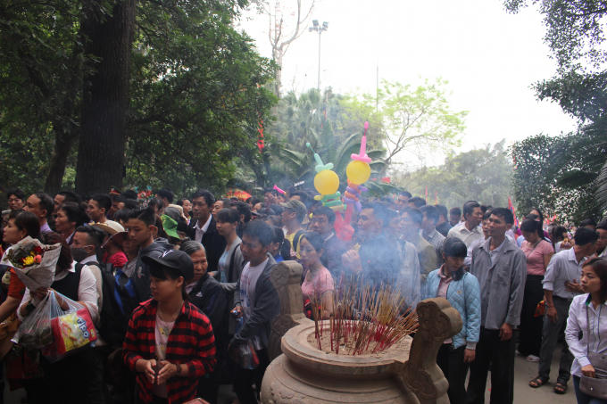Giỗ Tổ Hùng Vương 2017: Không còn tình trạng chen lấn, xô đẩy