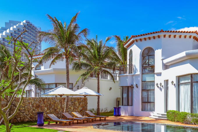 Cam Ranh Bay Hotels & Resorts là số ít dự án đã hiện hữu tại Bãi Dài, Cam Ranh. Nhà đầu tư dễ dàng đưa vào vận hành ngay khi nhận bàn giao.