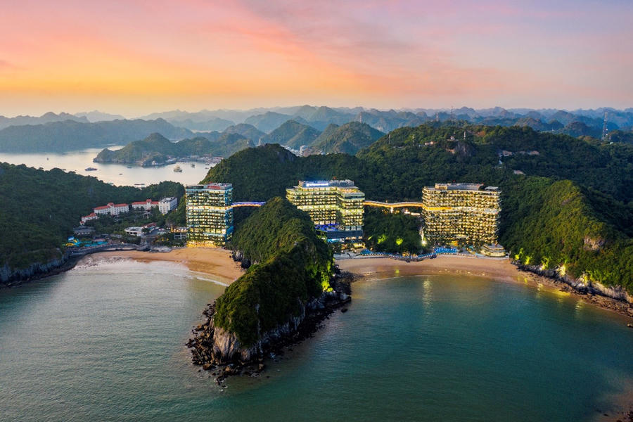 Quần thể nghỉ dưỡng Flamingo Cát Bà đẹp rực rỡ bên vịnh Lan Hạ