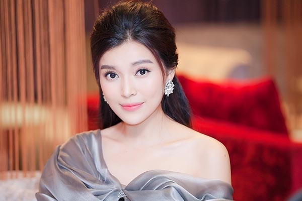 Cô cho biết, mình vẫn chưa tìm được người khiến cô cảm thấy an toàn và mang lại cho cô những cảm xúc mới.