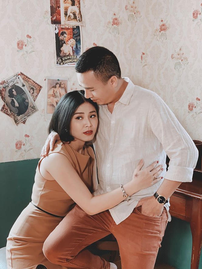 MC Hoàng Linh tung ảnh 'tình bể bình' với ông xã gây 'sốt' - ảnh 8