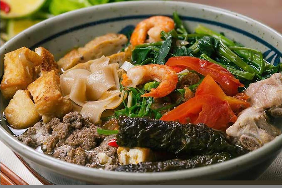 Bánh đa cua là vẻ đẹp của ẩm thực Hải Phòng.