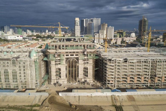 Một dự án bất động sản ở Phnom Penh (Ảnh: NYTimes)