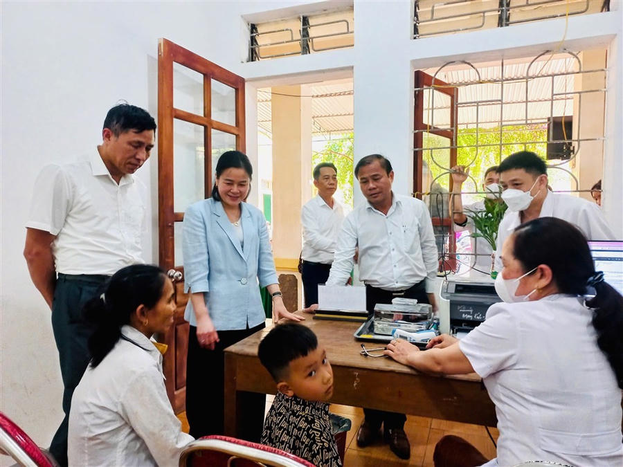 Nghệ An khẩn trương triển khai ngay chiến dịch tiêm chủng vắc-xin sởi cho trẻ từ 6 tháng đến 10 tuổi trên địa bàn.