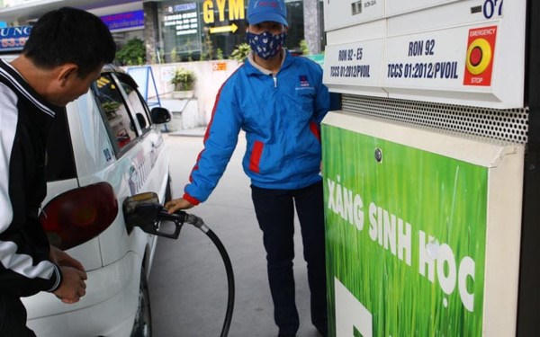 Giá xăng E5 giữ nguyên.