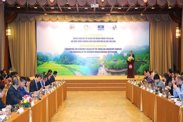 Quang cảnh buổi Hội thảo.