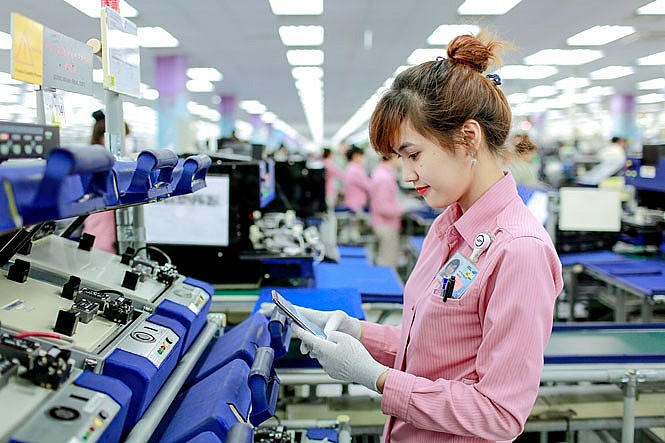 Trong 15 ngày đầu tháng 6/2024, máy vi tính, sản phẩm điện tử và linh kiện duy trì vị trí đứng đầu với kim ngạch 2,87 tỷ USD. Ảnh samsungvn.com