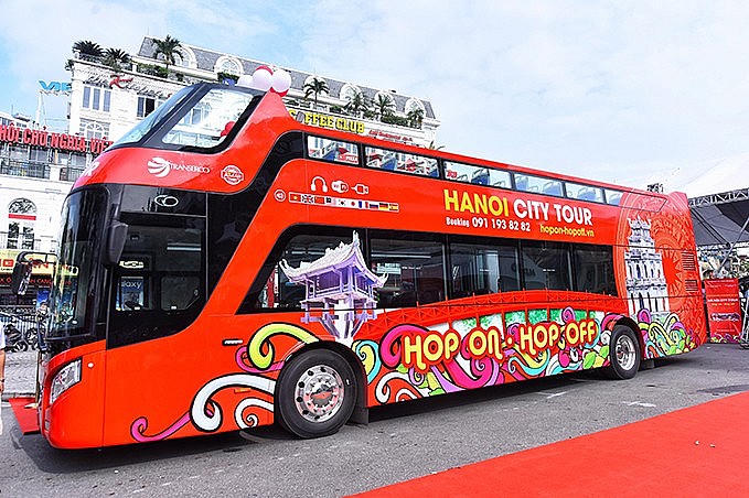 Hà Nội sắp có tuyến buýt City tour từ Hồ Gươm đi Bát Tràng. (Ảnh: Giang Huy).