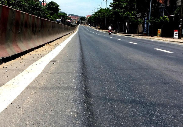 Ninh B&igrave;nh: Sau chỉ đạo của Bộ GTVT, h&agrave;ng chục km QL1A vẫn xuống cấp nghi&ecirc;m trọng?