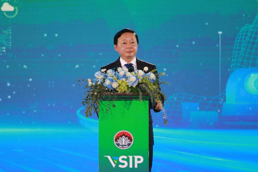 Phó Thủ tướng Chính phủ Trần Hồng Hà phát biểu tại lễ khởi công .