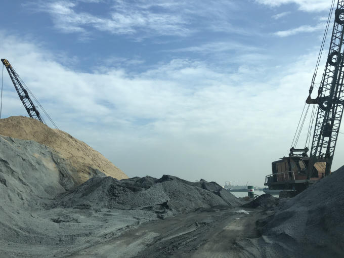 Diện tích lấn sông Đồng Nai, lấn rạch được bà Nguyễn Thị Nga sử dụng vào hoạt động của bến thủy nội địa Nguyễn Thị Nga (Ảnh: Anh Tuấn)