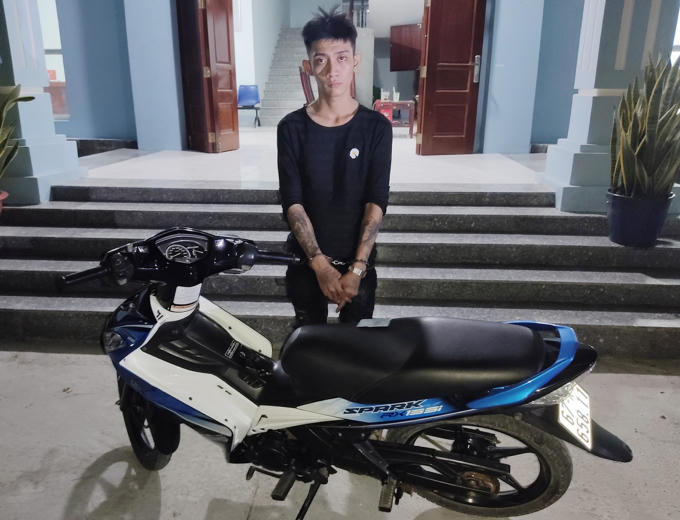 8e8b5bc3618d94d3cd9c