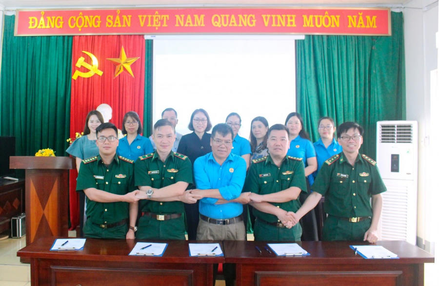 Chương trình phối hợp giữa Liên đoàn lao động huyện Trùng Khánh và Ban chỉ huy các đồn Biên phòng trên địa bàn huyện Trùng Khánh, tỉnh Cao Bằng.